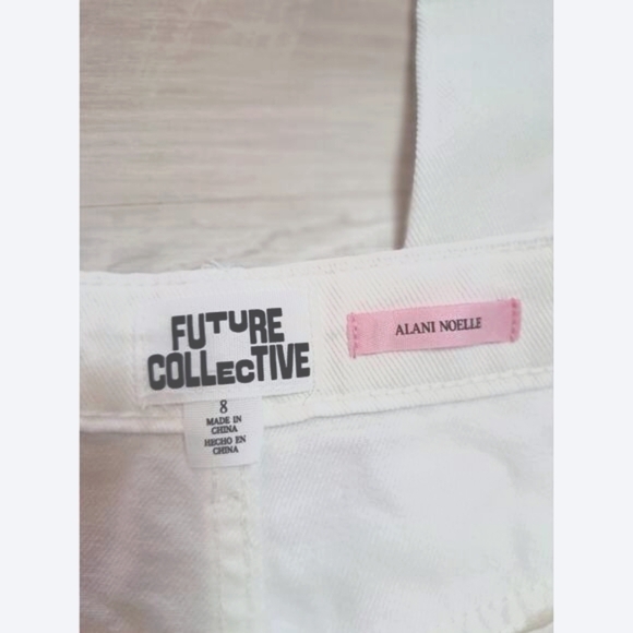 Womens FUTURE COLLECTIVE 8 Alani Noelle White Denim Jeans Waist Cutout Straight - Picture 4 of 9